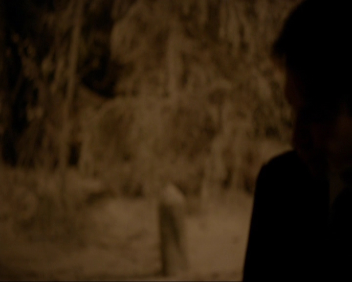 VampireDiariesWorld-dot-nl_7x09ColdAsIs0222.jpg