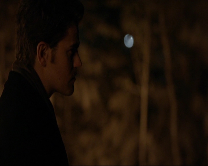 VampireDiariesWorld-dot-nl_7x09ColdAsIs0225.jpg