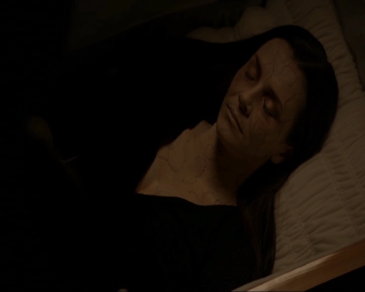 VampireDiariesWorld-dot-nl_7x09ColdAsIs0263.jpg