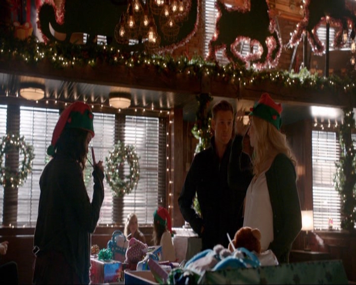 VampireDiariesWorld-dot-nl_7x09ColdAsIs0362.jpg