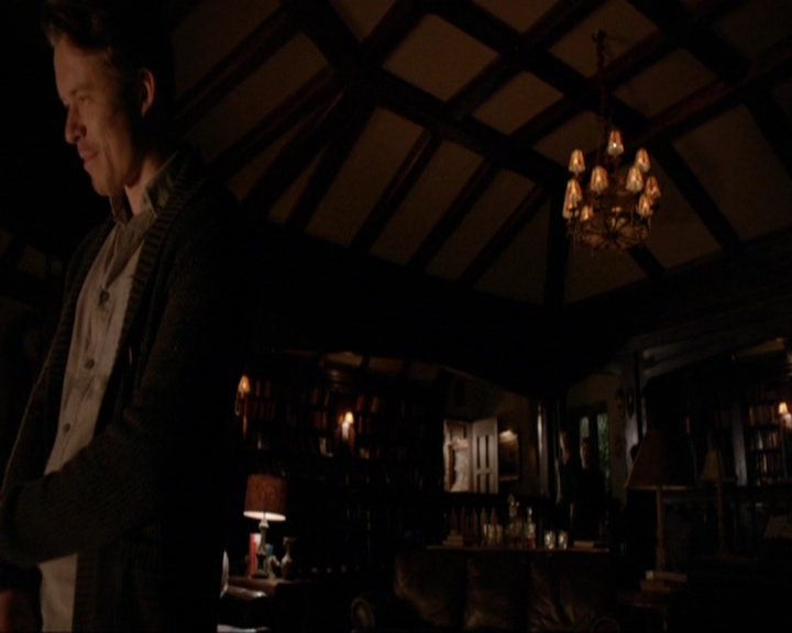 VampireDiariesWorld-dot-nl_7x09ColdAsIs1953.jpg