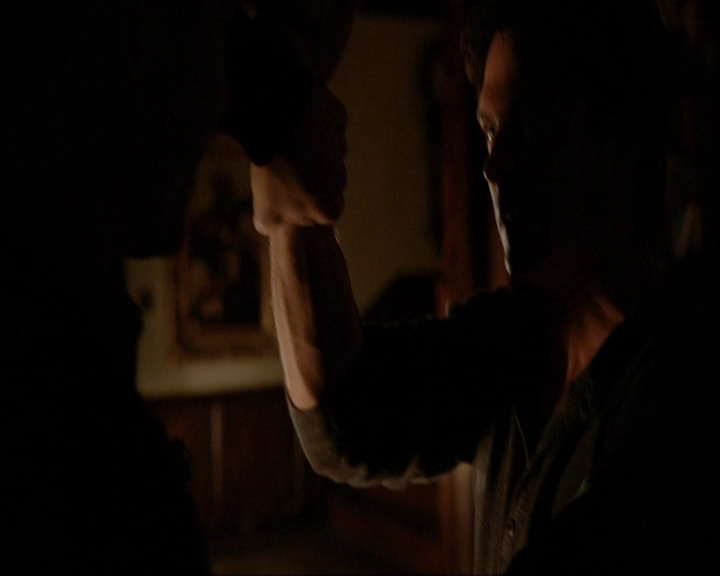 VampireDiariesWorld-dot-nl_7x09ColdAsIs1969.jpg