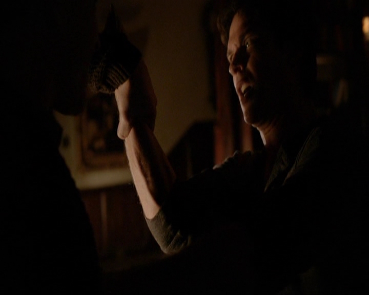 VampireDiariesWorld-dot-nl_7x09ColdAsIs1971.jpg