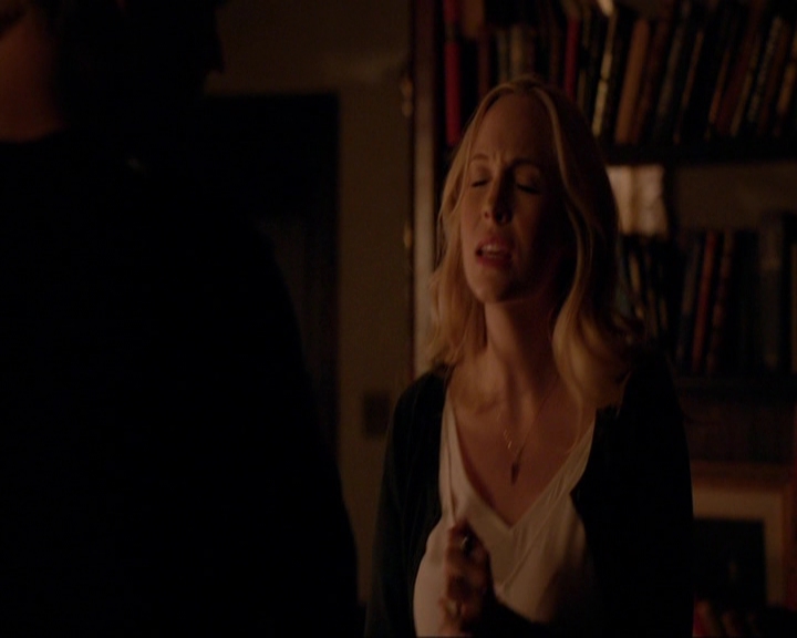 VampireDiariesWorld-dot-nl_7x09ColdAsIs2151.jpg