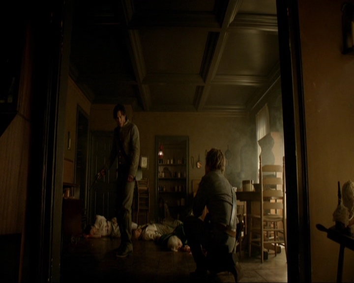 VampireDiariesWorld-dot-nl_7x10HellIsOtherPeople0380.jpg