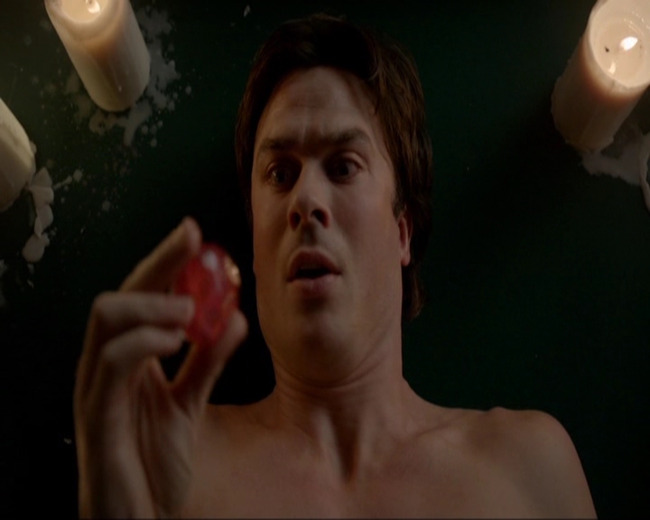 VampireDiariesWorld-dot-nl_7x10HellIsOtherPeople0559.jpg