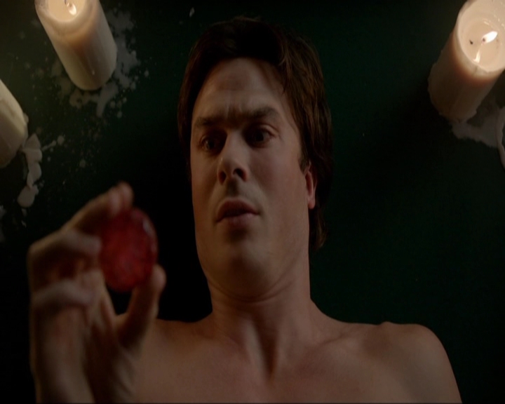 VampireDiariesWorld-dot-nl_7x10HellIsOtherPeople0560.jpg