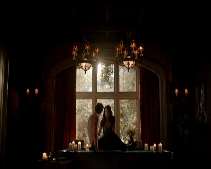 VampireDiariesWorld-dot-nl_7x10HellIsOtherPeople0570.jpg