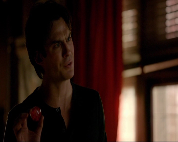 VampireDiariesWorld-dot-nl_7x10HellIsOtherPeople0654.jpg