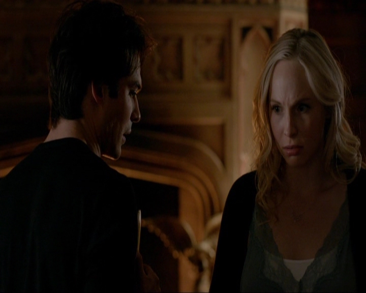 VampireDiariesWorld-dot-nl_7x10HellIsOtherPeople0711.jpg