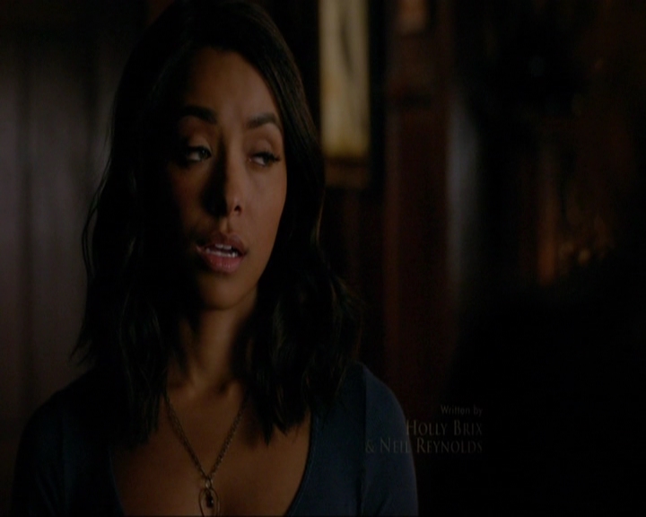 VampireDiariesWorld-dot-nl_7x10HellIsOtherPeople0723.jpg