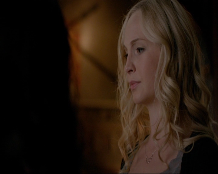 VampireDiariesWorld-dot-nl_7x10HellIsOtherPeople0738.jpg