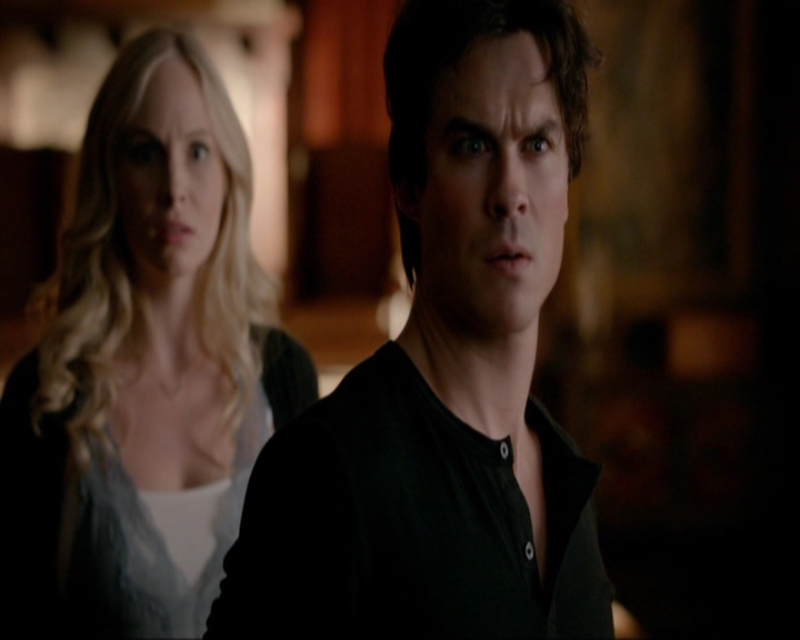 VampireDiariesWorld-dot-nl_7x10HellIsOtherPeople0820.jpg