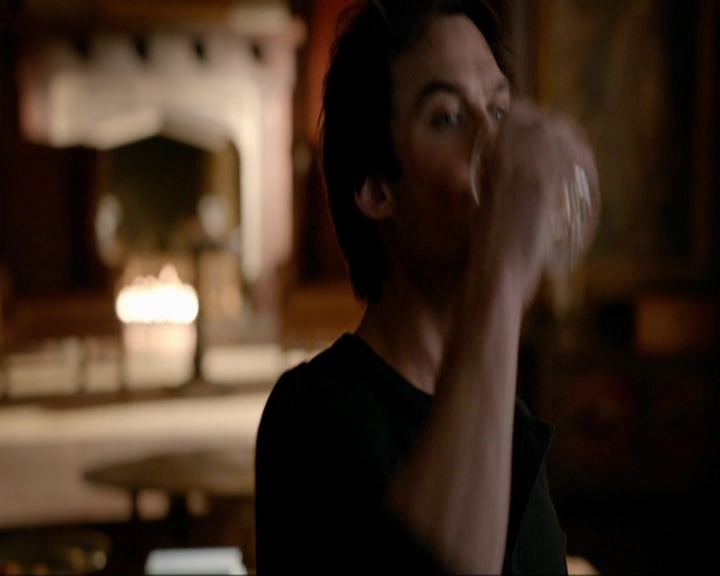 VampireDiariesWorld-dot-nl_7x10HellIsOtherPeople0824.jpg