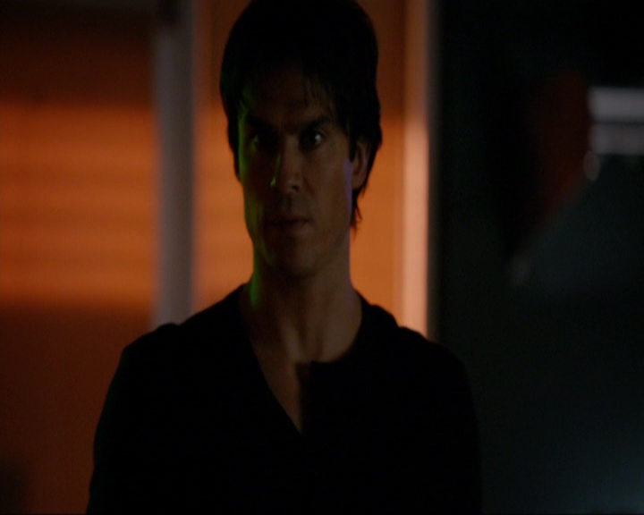 VampireDiariesWorld-dot-nl_7x10HellIsOtherPeople0842.jpg