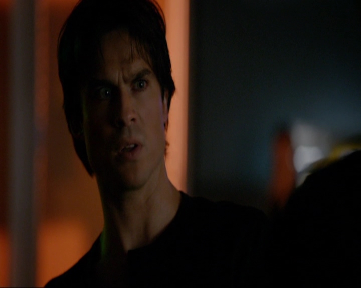 VampireDiariesWorld-dot-nl_7x10HellIsOtherPeople0879.jpg