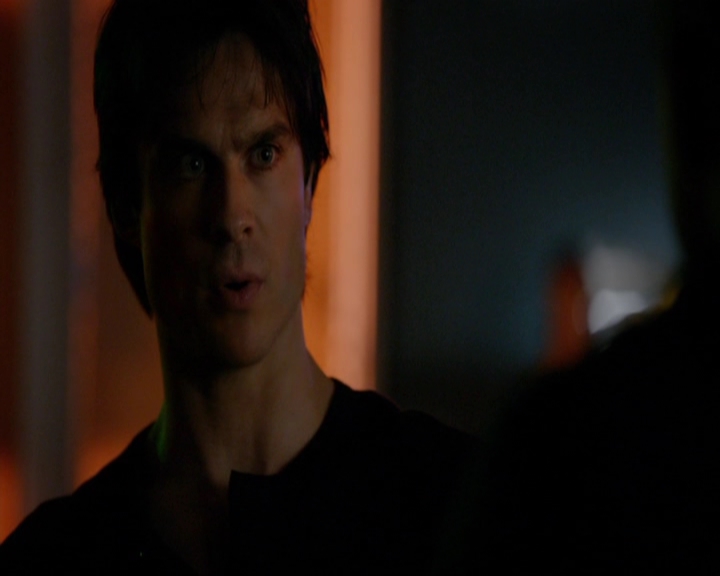 VampireDiariesWorld-dot-nl_7x10HellIsOtherPeople0932.jpg