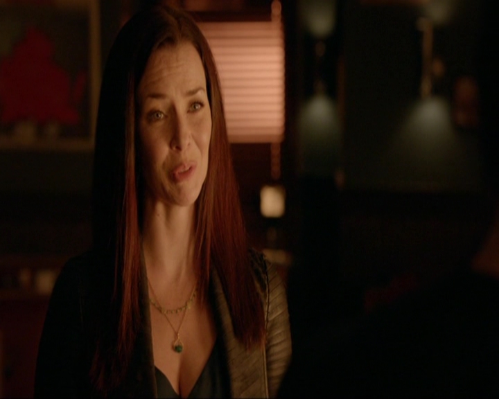 VampireDiariesWorld-dot-nl_7x10HellIsOtherPeople0971.jpg