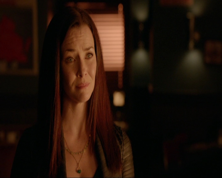 VampireDiariesWorld-dot-nl_7x10HellIsOtherPeople0973.jpg