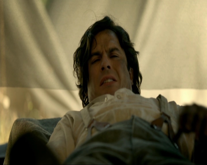 VampireDiariesWorld-dot-nl_7x10HellIsOtherPeople0989.jpg