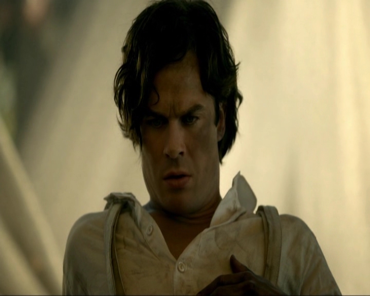 VampireDiariesWorld-dot-nl_7x10HellIsOtherPeople0992.jpg