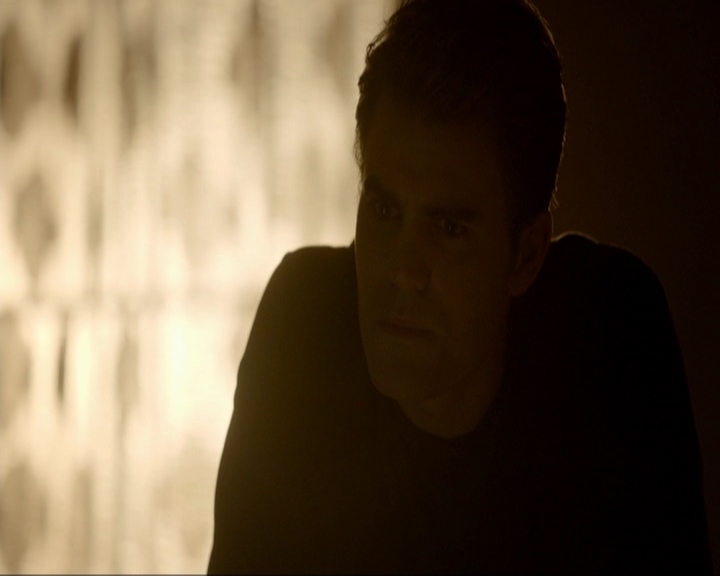 VampireDiariesWorld-dot-nl_7x11ThingsWeLostInTheFire0432.jpg