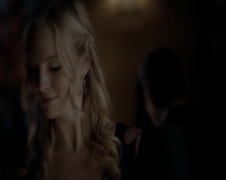 VampireDiariesWorld-dot-nl_7x11ThingsWeLostInTheFire0439.jpg