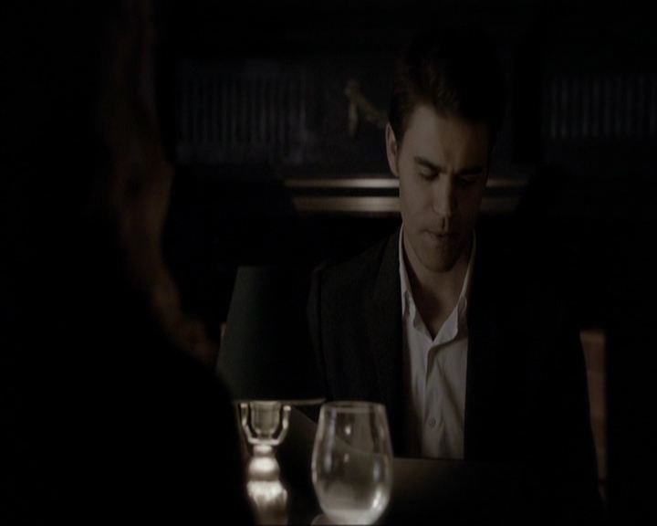 VampireDiariesWorld-dot-nl_7x11ThingsWeLostInTheFire0442.jpg