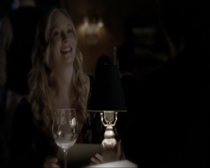 VampireDiariesWorld-dot-nl_7x11ThingsWeLostInTheFire0444.jpg