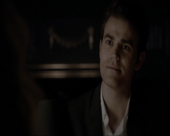 VampireDiariesWorld-dot-nl_7x11ThingsWeLostInTheFire0458.jpg