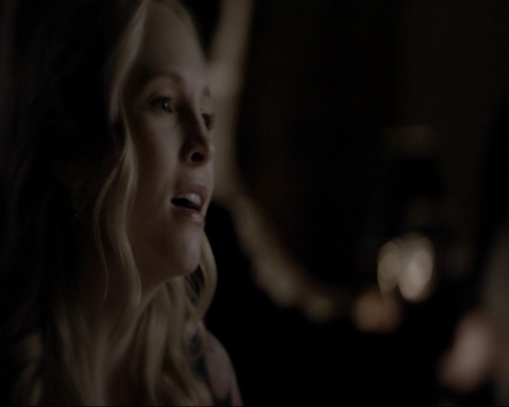 VampireDiariesWorld-dot-nl_7x11ThingsWeLostInTheFire0468.jpg