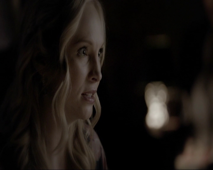 VampireDiariesWorld-dot-nl_7x11ThingsWeLostInTheFire0472.jpg