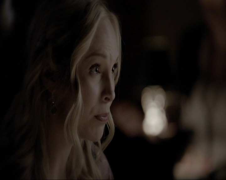 VampireDiariesWorld-dot-nl_7x11ThingsWeLostInTheFire0473.jpg