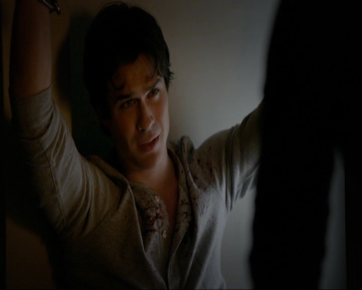 VampireDiariesWorld-dot-nl_7x11ThingsWeLostInTheFire0520.jpg