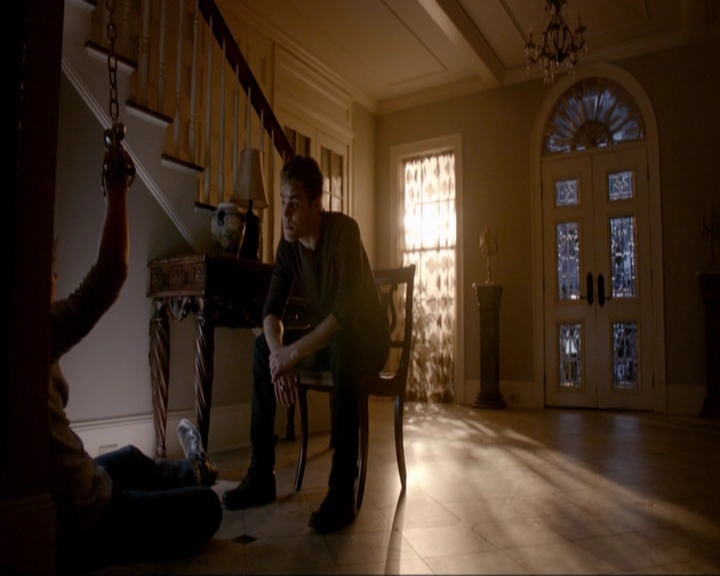 VampireDiariesWorld-dot-nl_7x11ThingsWeLostInTheFire0521.jpg