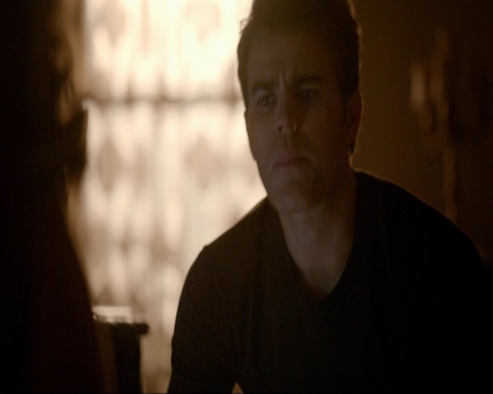 VampireDiariesWorld-dot-nl_7x11ThingsWeLostInTheFire0523.jpg