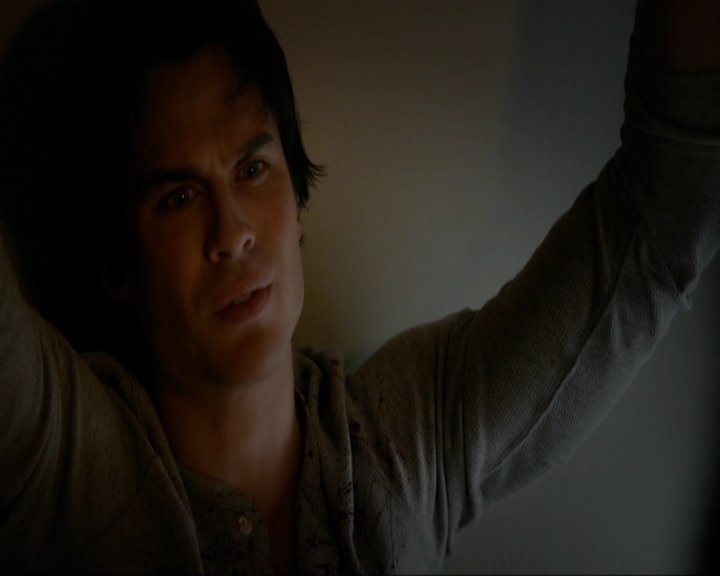 VampireDiariesWorld-dot-nl_7x11ThingsWeLostInTheFire0530.jpg