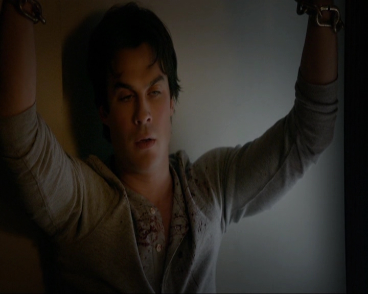 VampireDiariesWorld-dot-nl_7x11ThingsWeLostInTheFire0555.jpg