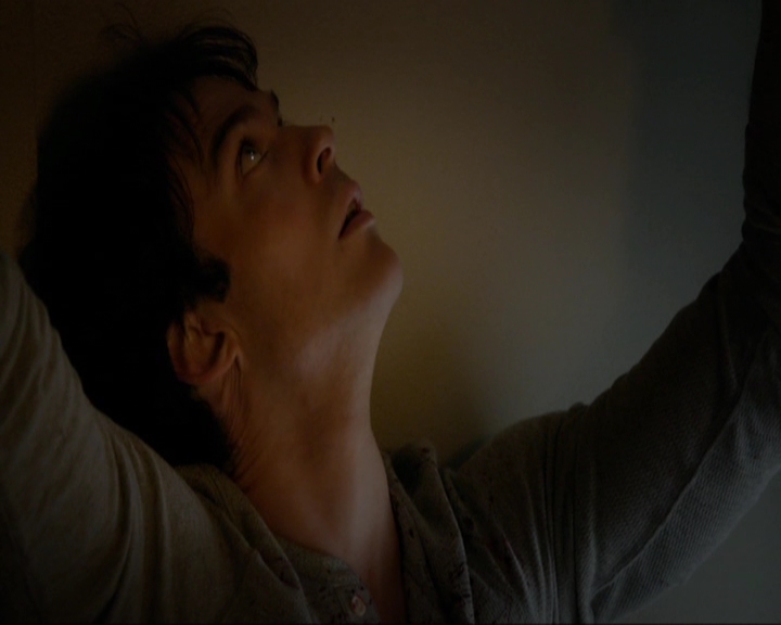 VampireDiariesWorld-dot-nl_7x11ThingsWeLostInTheFire0559.jpg