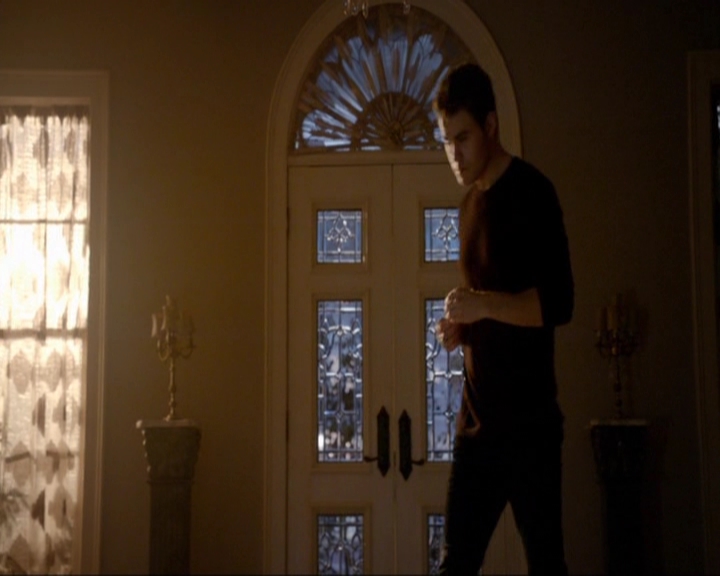 VampireDiariesWorld-dot-nl_7x11ThingsWeLostInTheFire0561.jpg