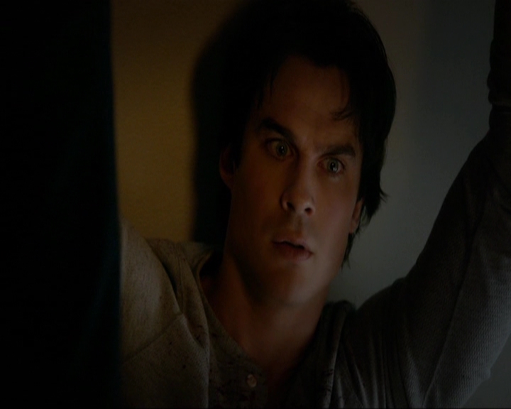 VampireDiariesWorld-dot-nl_7x11ThingsWeLostInTheFire0567.jpg