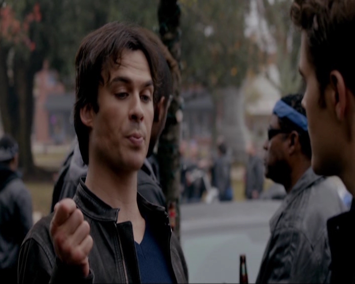 VampireDiariesWorld-dot-nl_7x11ThingsWeLostInTheFire0622.jpg