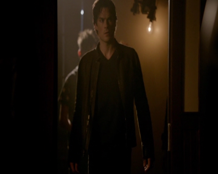 VampireDiariesWorld-dot-nl_7x11ThingsWeLostInTheFire0626.jpg