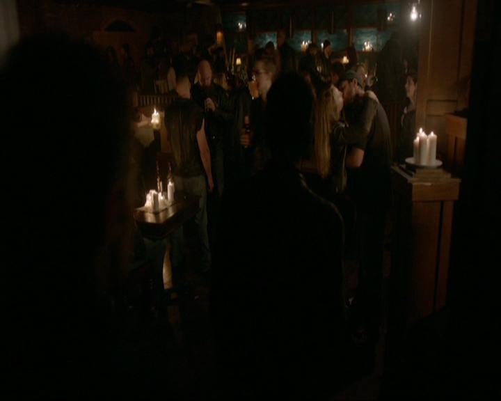 VampireDiariesWorld-dot-nl_7x11ThingsWeLostInTheFire0628.jpg