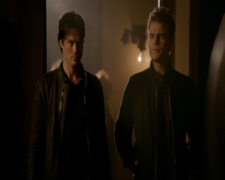 VampireDiariesWorld-dot-nl_7x11ThingsWeLostInTheFire0642.jpg