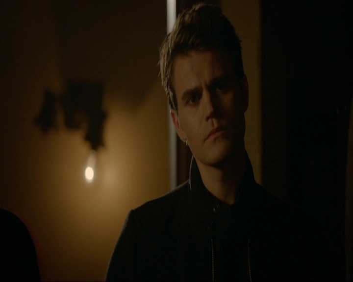 VampireDiariesWorld-dot-nl_7x11ThingsWeLostInTheFire0644.jpg