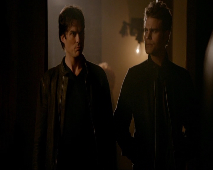 VampireDiariesWorld-dot-nl_7x11ThingsWeLostInTheFire0647.jpg