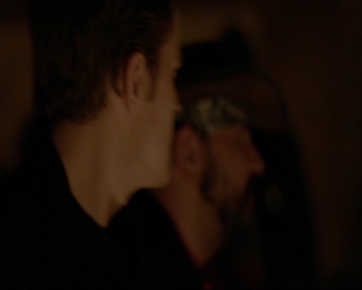 VampireDiariesWorld-dot-nl_7x11ThingsWeLostInTheFire0680.jpg