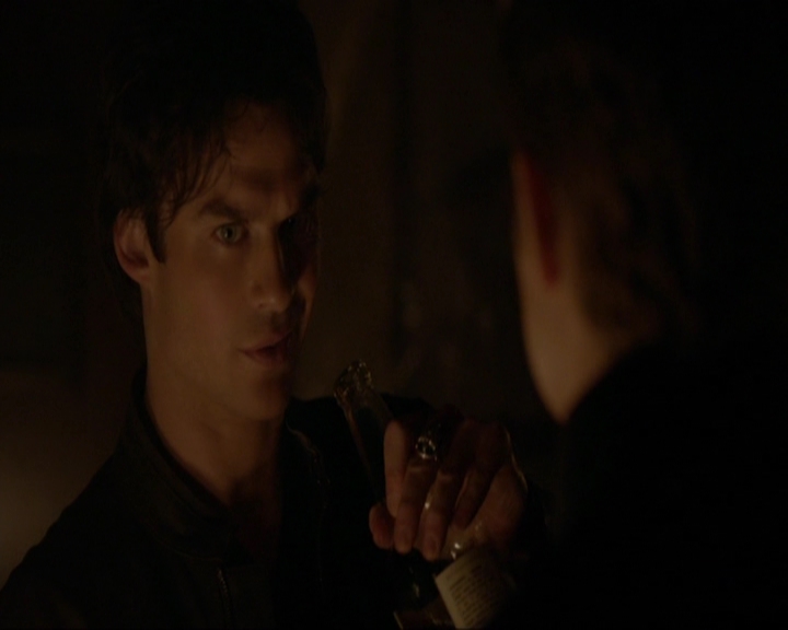 VampireDiariesWorld-dot-nl_7x11ThingsWeLostInTheFire0687.jpg