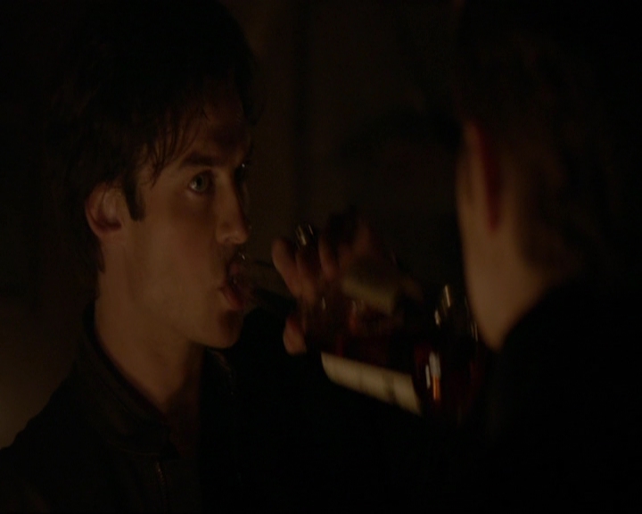 VampireDiariesWorld-dot-nl_7x11ThingsWeLostInTheFire0688.jpg